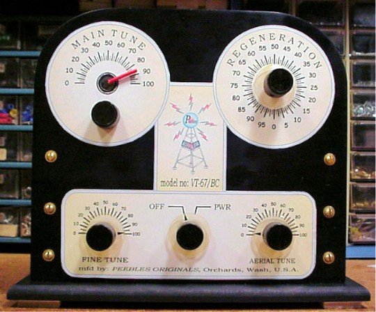 One Tube Regenerative Radio, Front View.