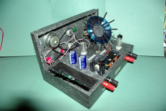 Nick's 2 Valve Regenerative Receiver, Side View